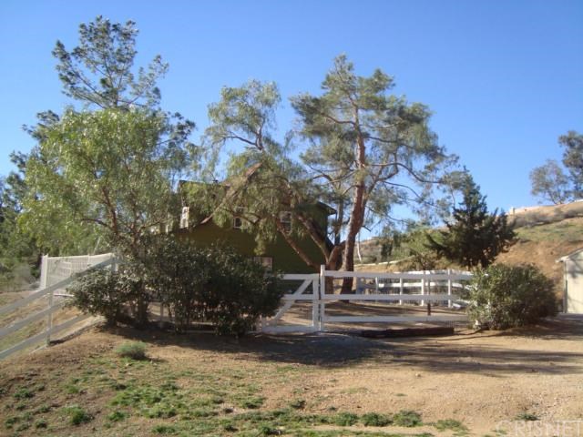 9210 Yucca Hills Road, Agua Dulce, CA 91390