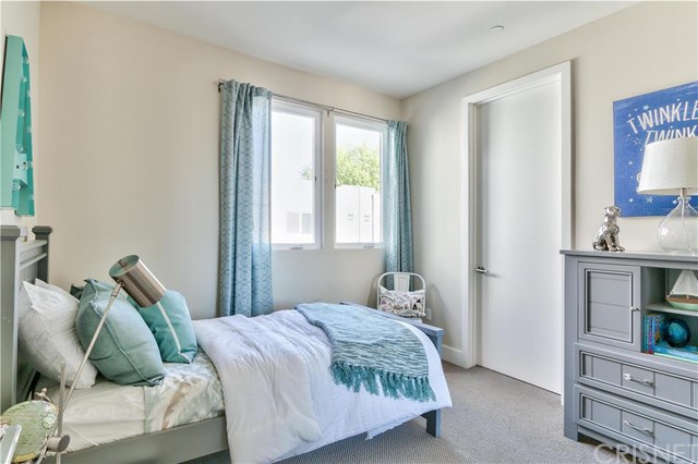 14056 Collins Street, Van Nuys, CA 91401