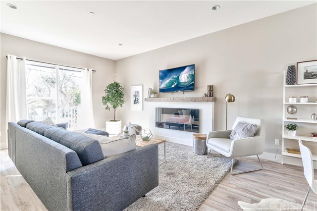 5662 Hazeltine Avenue, Van Nuys, CA 91401