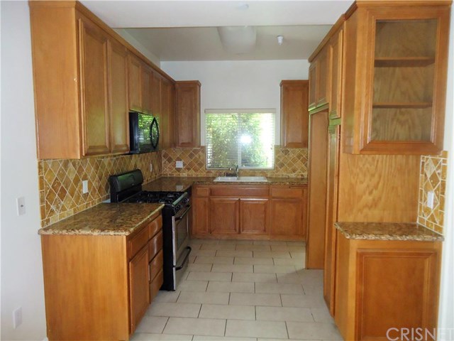 13912 Oxnard Street, Valley Glen, CA 91401