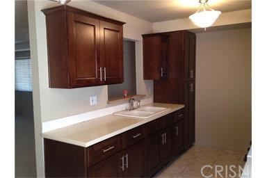 9019 Cedros Avenue, Panorama City, CA 91402