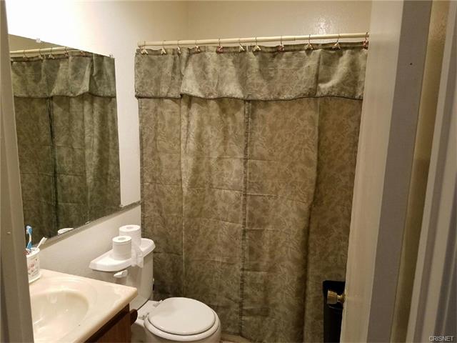 8746 Tobias Av, Panorama City, CA 91402