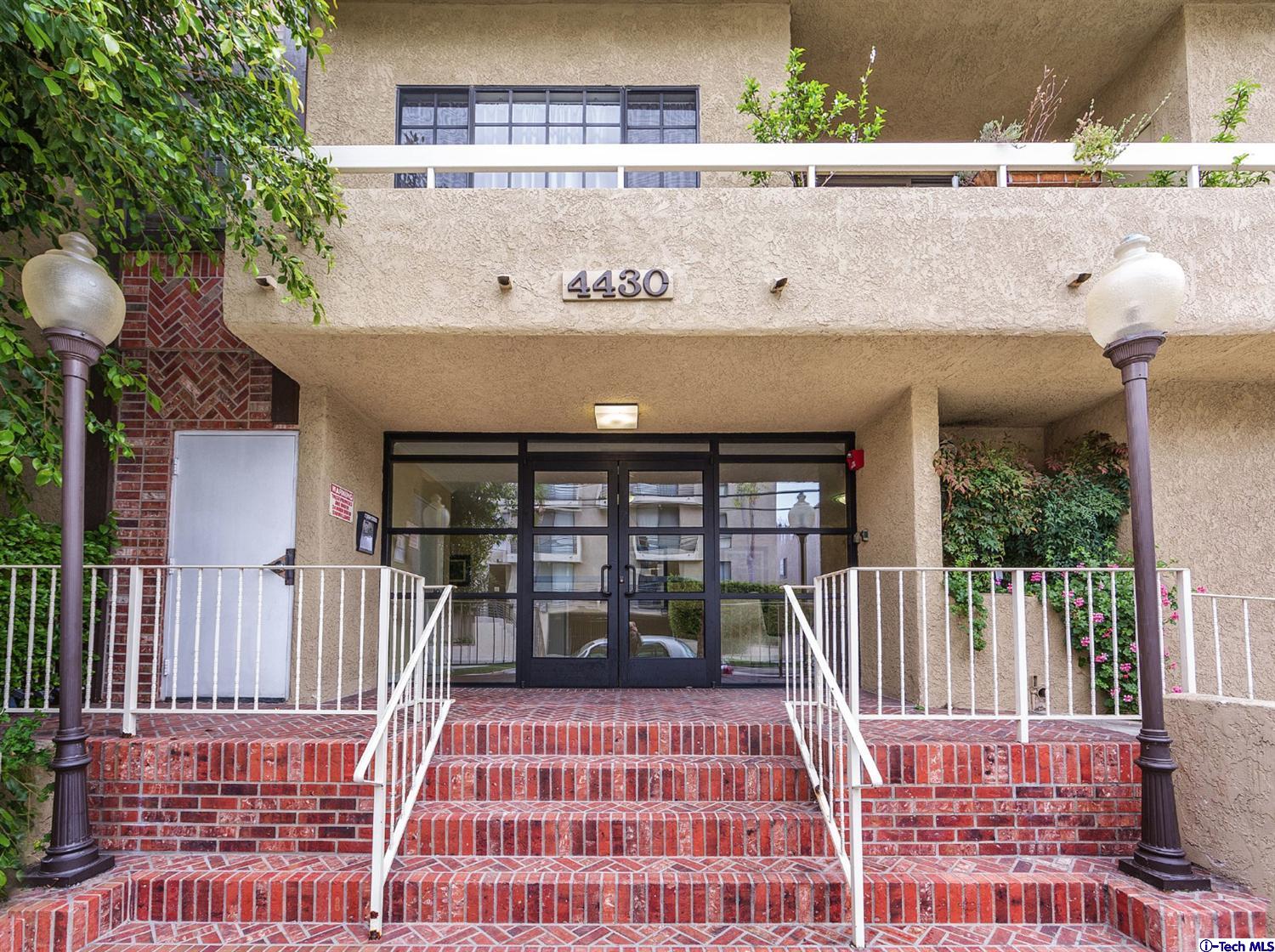 4430 Noble Avenue, Sherman Oaks, CA 91403