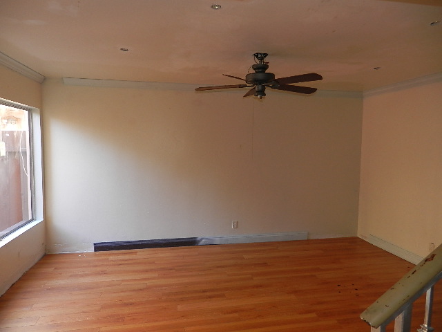 7300 K17 Lennox AveVan Nuys, CA, 91405Los Angeles County
