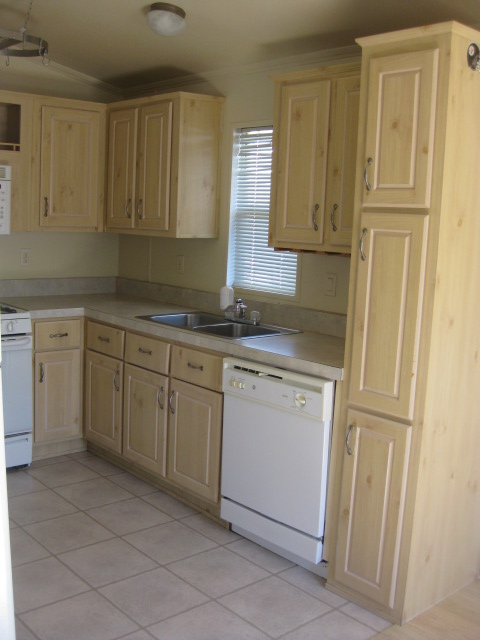 Valencia Trailer Grove 7800 Balboa BlvdVan Nuys, CA 91406