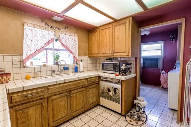 7231 Wish Avenue, Van Nuys, CA 91406