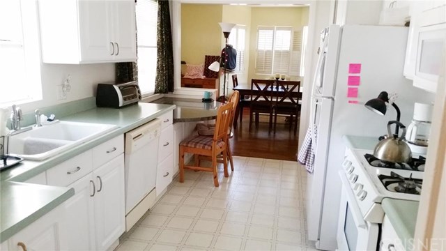 7426 Wish Avenue, Lake Balboa, CA 91406