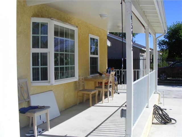 15945 Leadwell Street, Lake Balboa, CA 91406