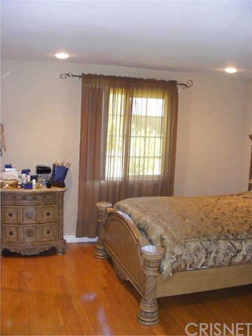 15945 Leadwell Street, Lake Balboa, CA 91406
