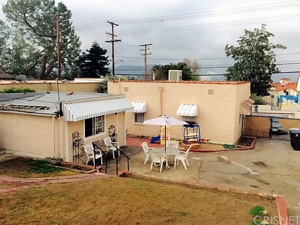 520 North Kenneth Road, Burbank, CA 91501