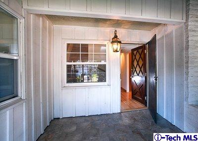 707 East Tujunga Avenue, Burbank, CA 91501