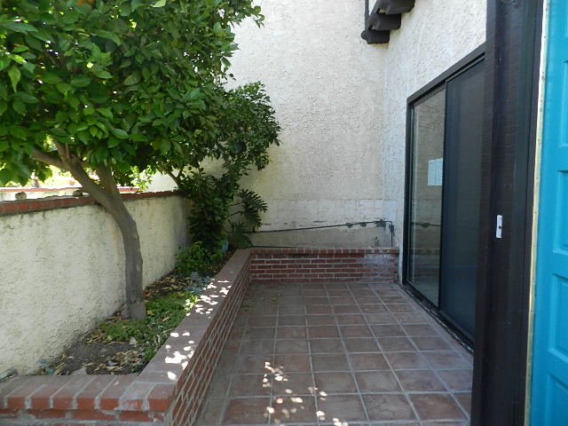400 W Riverside Drive19Burbank, CA, 91506Los Angeles County