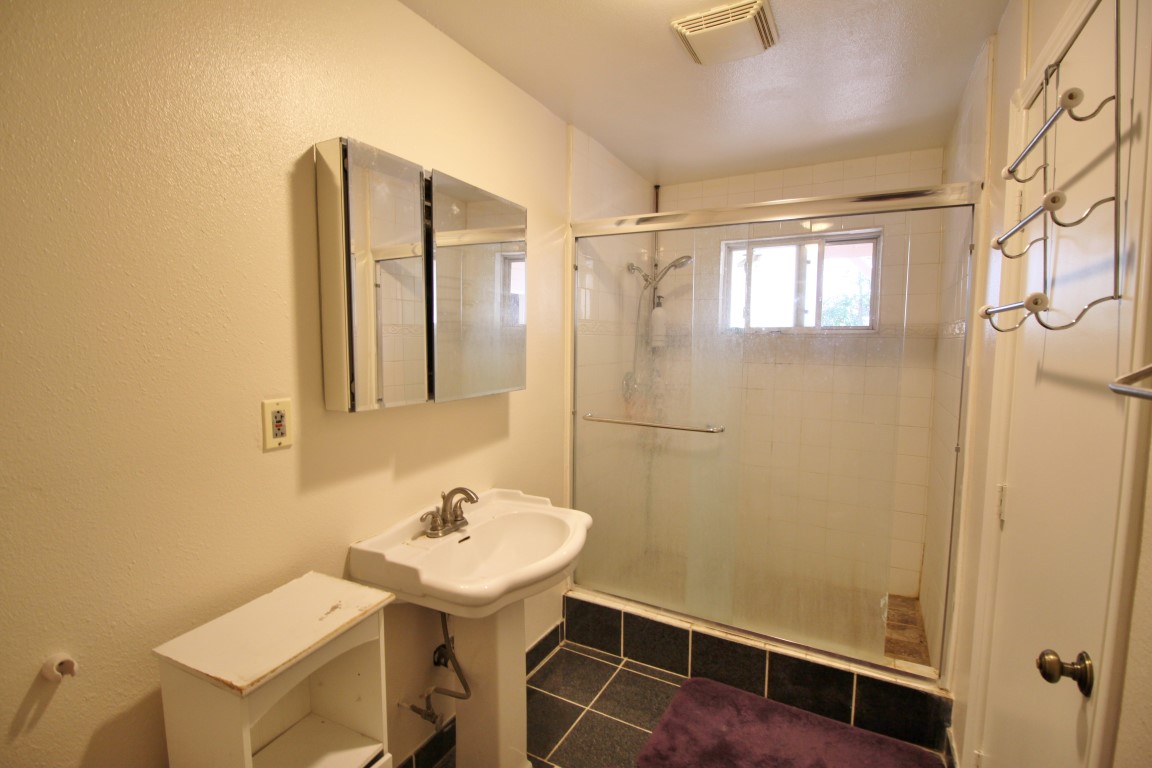 7615 VAN NOORD, North Hollywood, United States 91605