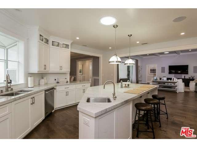 6818 Coldwater Canyon Ave