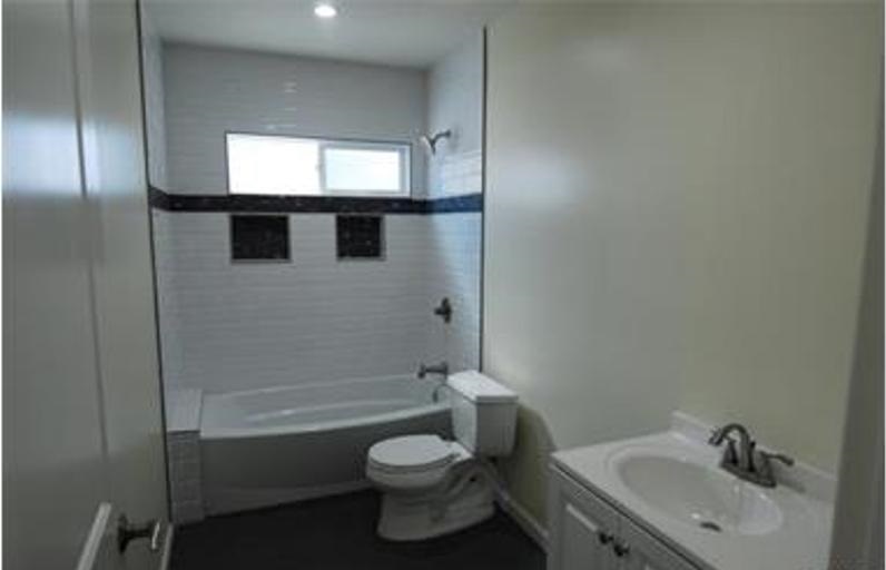 6735 Saint Clair Ave., North Hollywood, United States 91606
