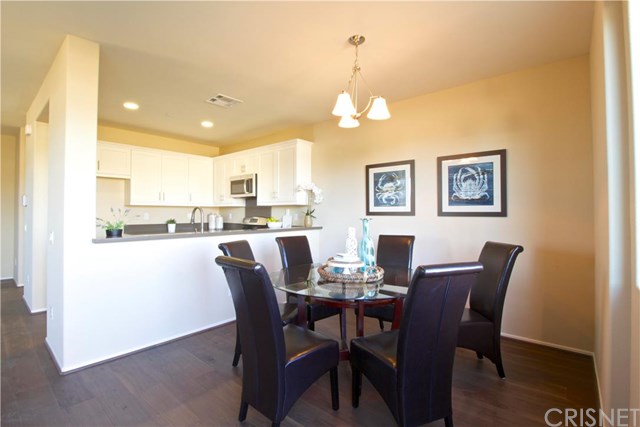 11159 Laughlin Lane, North Hollywood, CA 91606