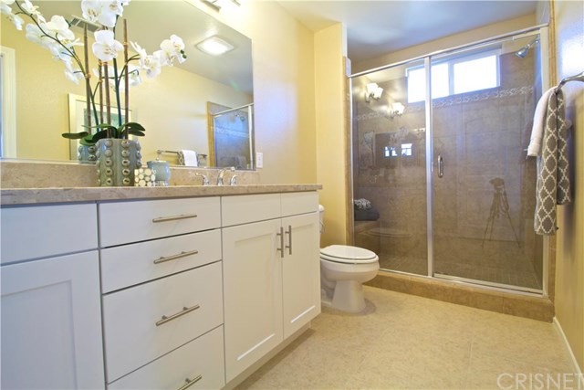 11159 Laughlin Lane, North Hollywood, CA 91606