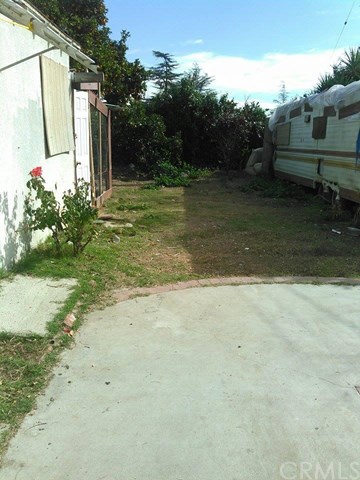 6510 Clybourn Avenue, North Hollywood, CA 91606