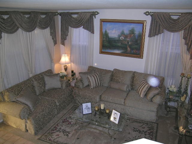 955 W Paramount St, Azusa, United States 91702