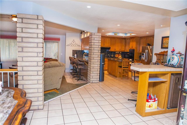 1724 Ranch Road, Azusa, CA 91702
