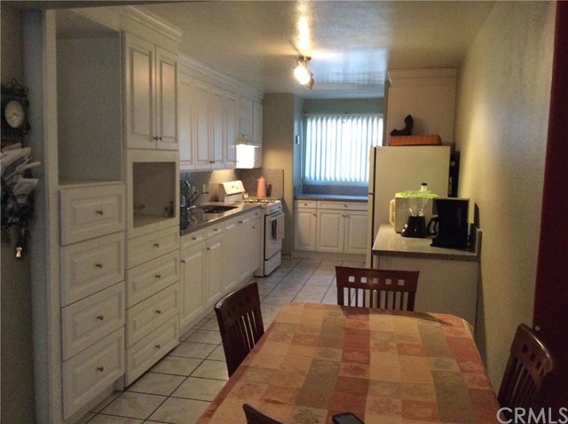 517 North Alameda Avenue, Azusa, CA 91702