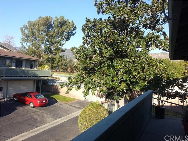 871 W 12th Street, Azusa, CA 91702