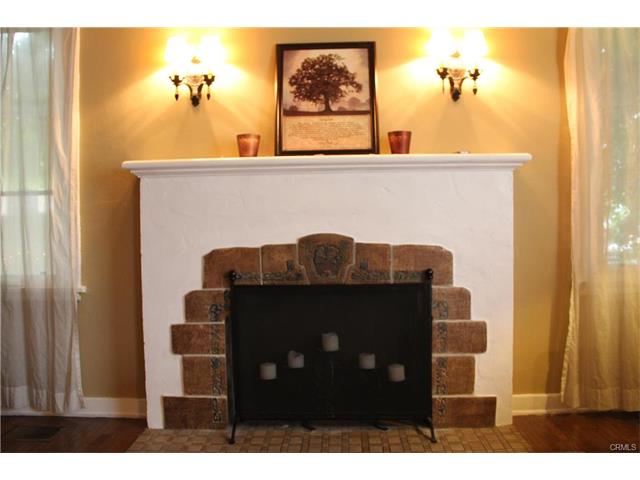 404 W 11th St, Azusa, United States 91702
