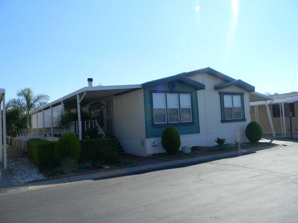Lamplighter Chino MHC 4400 Philadelphia Sp-41Chino, CA 91710