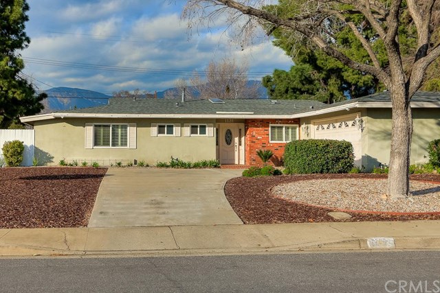 1131 Hillsdale Drive, Claremont, CA 91711