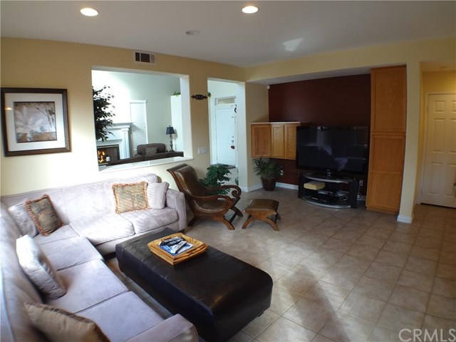 9781 Via Esperanza, Alta Loma, CA 91737