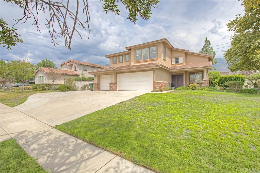12852 North Rim Way, Rancho Cucamonga, CA 91739
