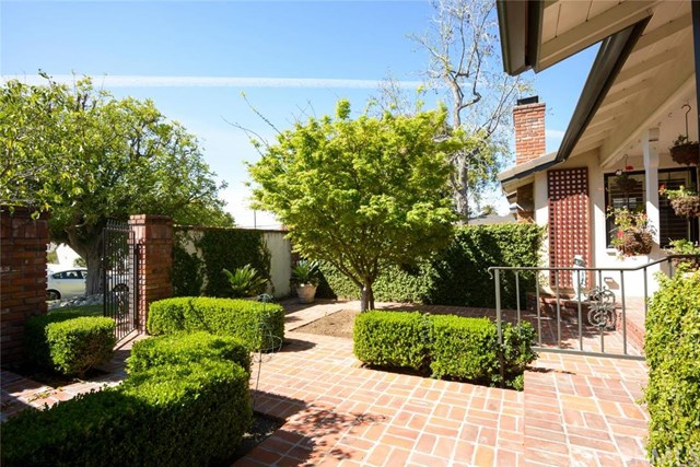 335 West Leadora Avenue, Glendora, CA 91741