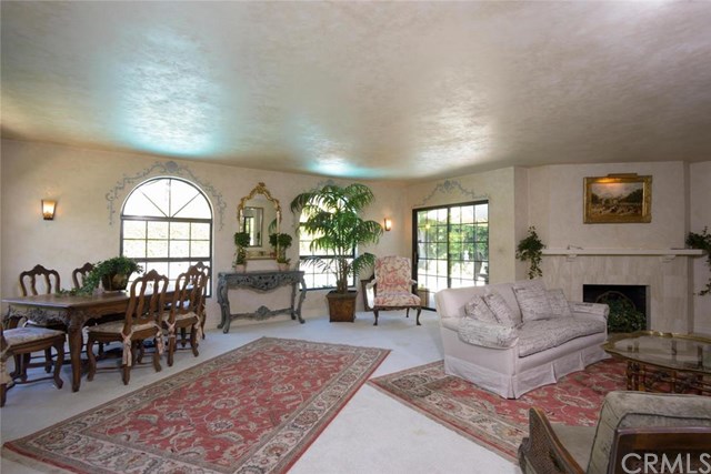 335 West Leadora Avenue, Glendora, CA 91741