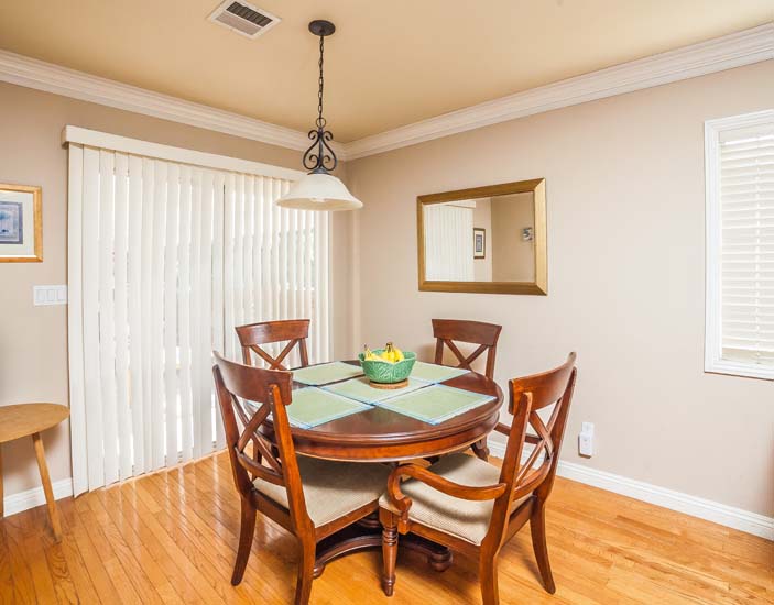 402 N. Burnaby Avenue., Glendora, United States 91741