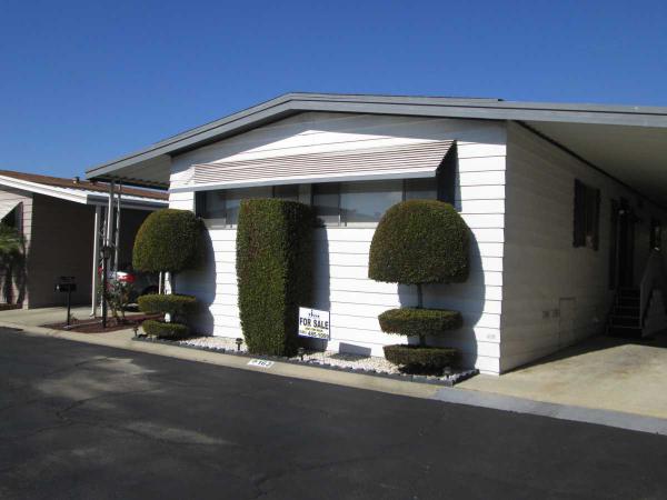 Twin Oaks Mobile Home Park3800 Bradford StreetLa Verne, CA 91750
