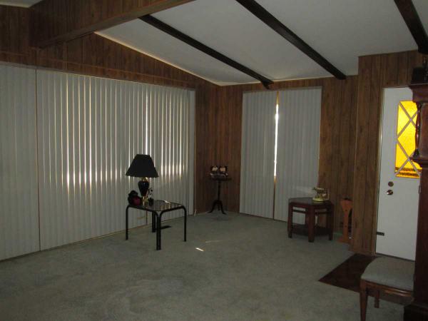 Twin Oaks Mobile Home Park3800 Bradford StreetLa Verne, CA 91750