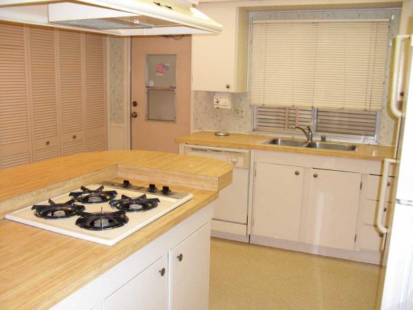 Twin Oaks Mobile Home Park3800 Bradford #297La Verne, CA 91750