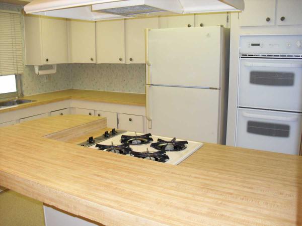 Twin Oaks Mobile Home Park3800 Bradford #297La Verne, CA 91750