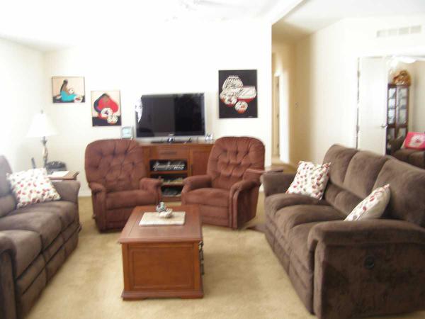 Foothill Terrace Mobile Home Park4095 Fruit St #617La Verne, CA 91750