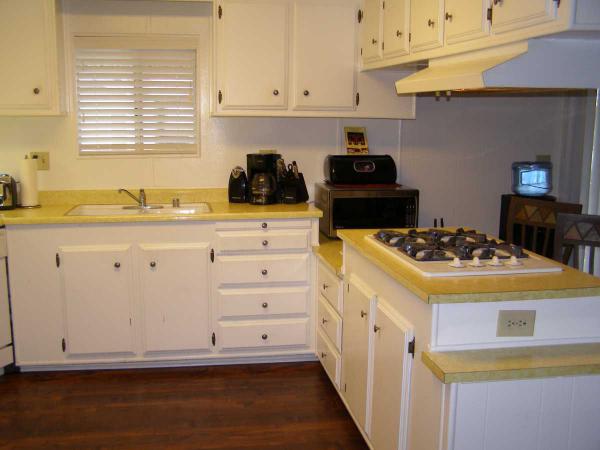 Foothill Terrace Mobile Home Park4095 Fruit St. #864La Verne, CA 91750