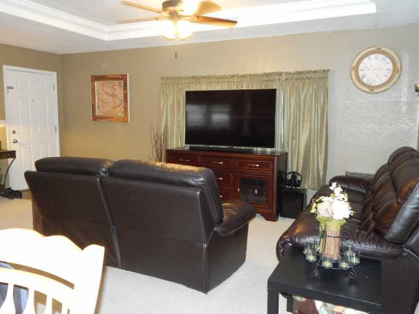 Samoa Village Mobile Home Estates 310 East PhiladelphiaSpace #31Ontario, CA 91761