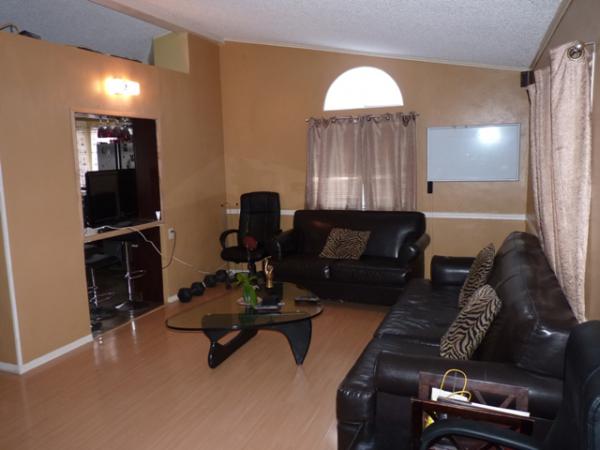Country Meadows Mh Community 1855 E. RIVERSIDE DR 424Ontario, CA 91762