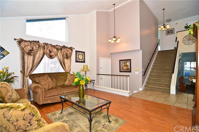 25Ridge Crest Cir, Phillips Ranch, United States 91766