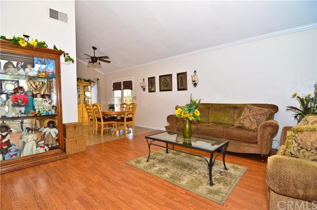 25Ridge Crest Cir, Phillips Ranch, United States 91766