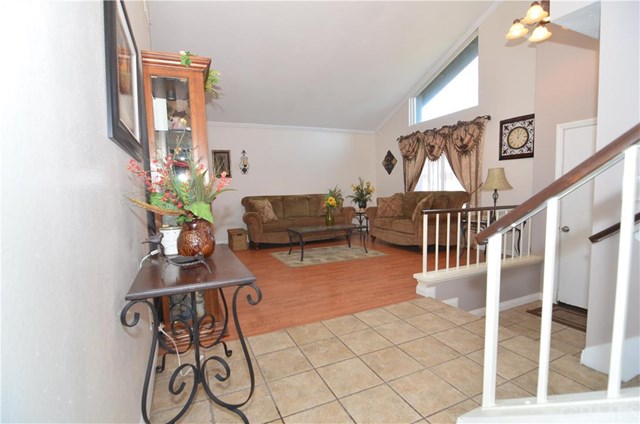 25Ridge Crest Cir, Phillips Ranch, United States 91766