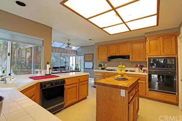 30Willowbrook Ln, Phillips Ranch, United States 91766