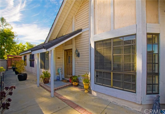 25 Meadow View Drive, Pomona, United States 91766