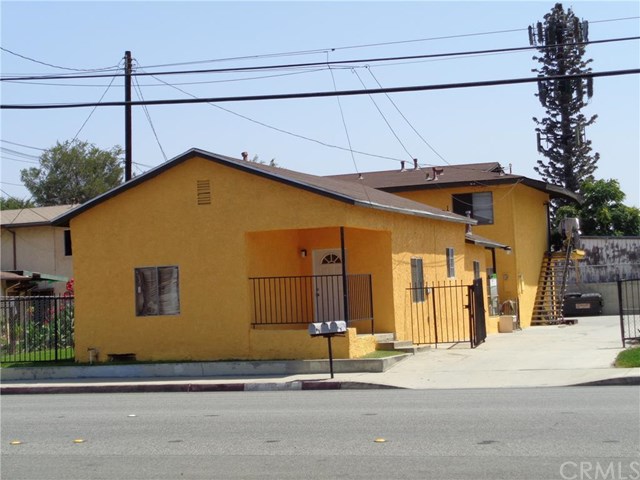 1748 S Reservoir St, Pomona, United States 91766