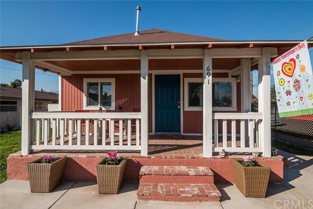 1385 Farrell Ave