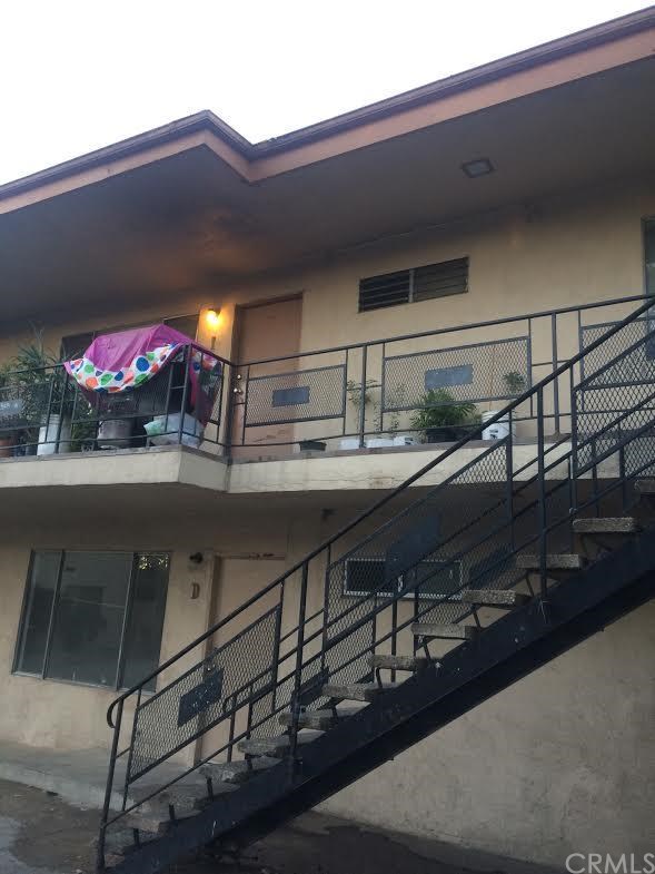 1191 E Pasadena Street, Pomona, CA 91767